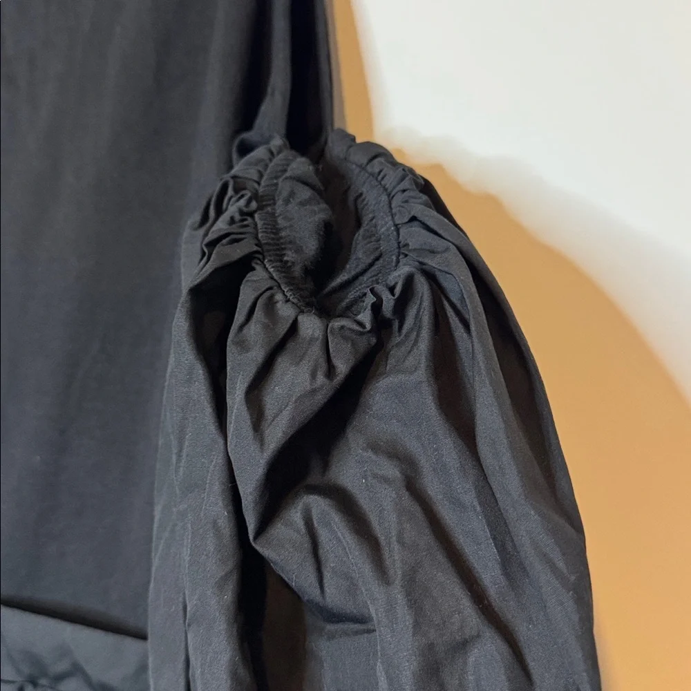NWT Alexander McQueen Off Shoulder Cotton Top with Puff Sleeves in Black - Picture 9 of 13